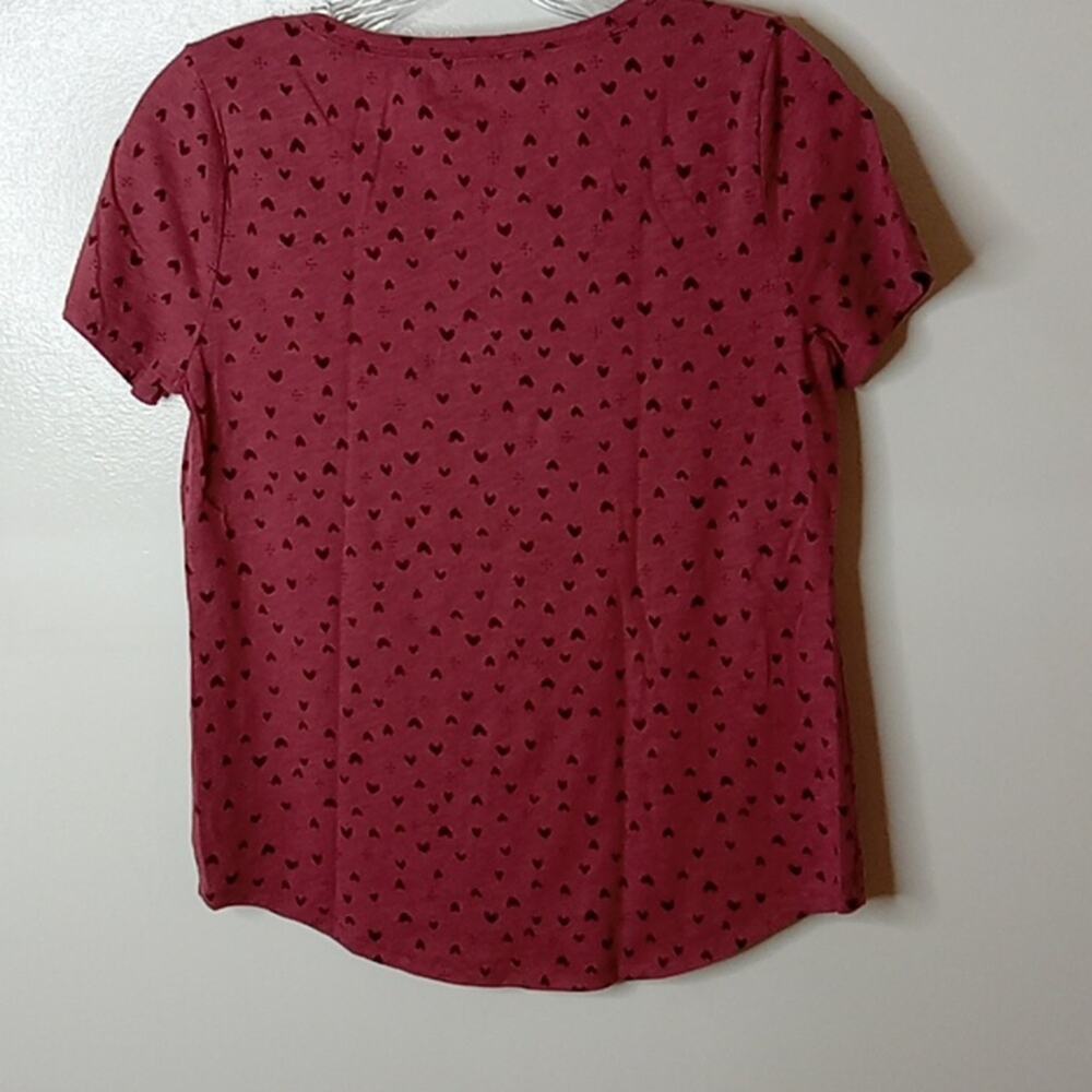 Sonoma Women's Mauve Hearts XSP v-neck short sleeve t-shirt. Atleisure, Comfy. - Picture 5 of 7